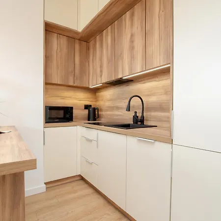 Przytulne Apartamenty W Rzeszowie Z Widokiem Na Miasto By Noclegi Renters Exterior photo