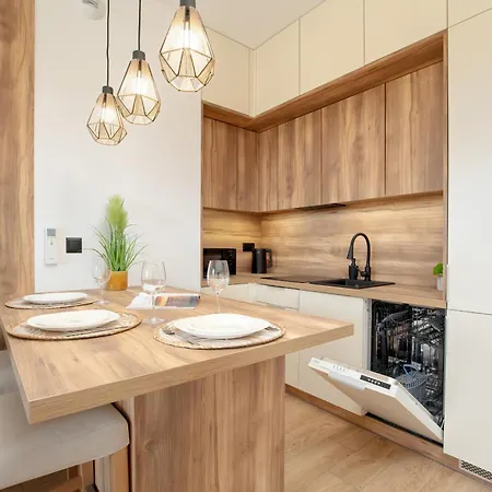 Przytulne Apartamenty W Rzeszowie Z Widokiem Na Miasto By Noclegi Renters Exterior photo